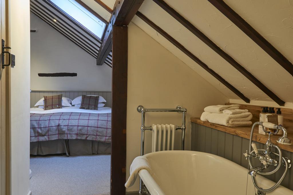 Tudor Farmhouse Hotel Clearwell Exteriör bild